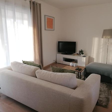Chambre double avec salle de bain commune, a 2 min de la Croisette Cannes Extérieur photo